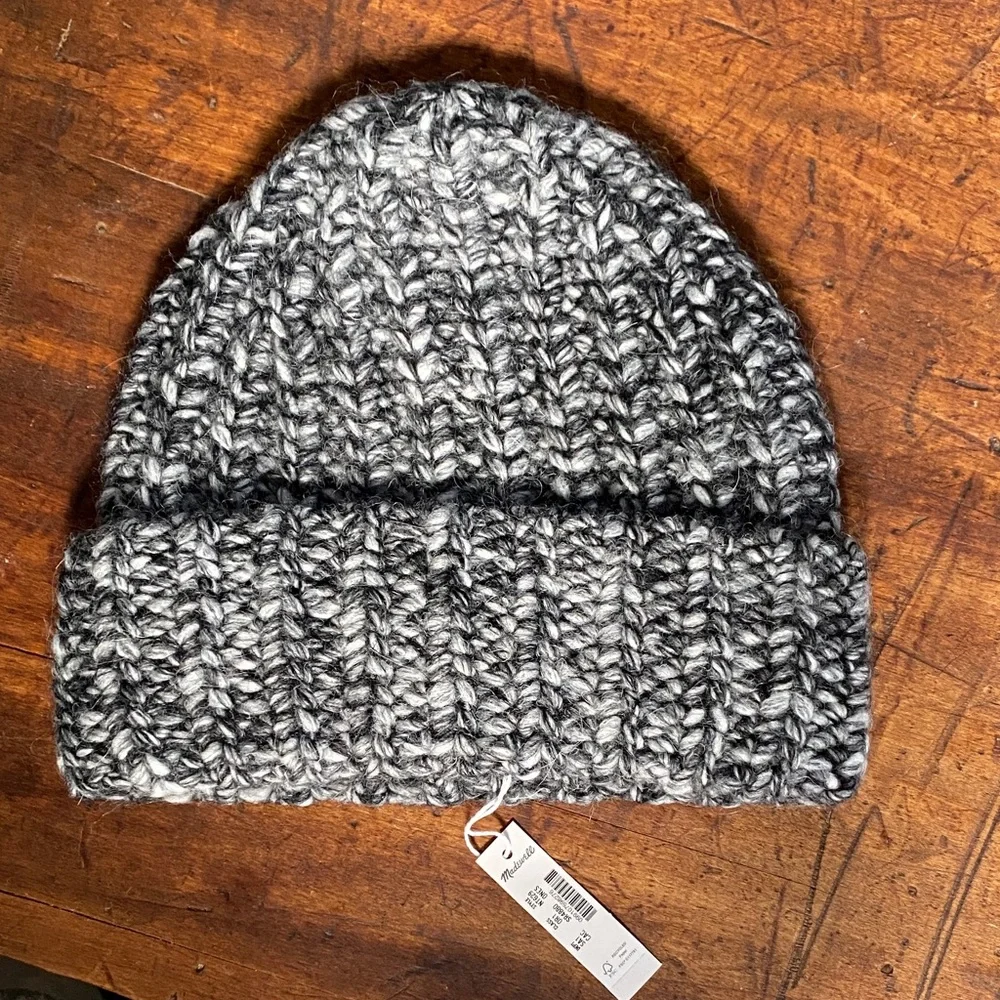 NWT Madewell Marled Alpaca Wool Blend Chunky Cozy Gray and Black Beanie